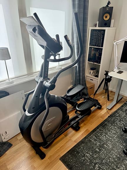 Finnlo Crosstrainer Ellypsis E3000 med träningsdator