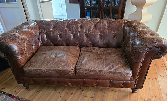 Chesterfield soffhörna säljes komplett pga flytt 17 500:-