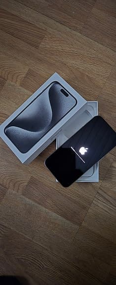 Iphone 15 Pro 256 GB Vit