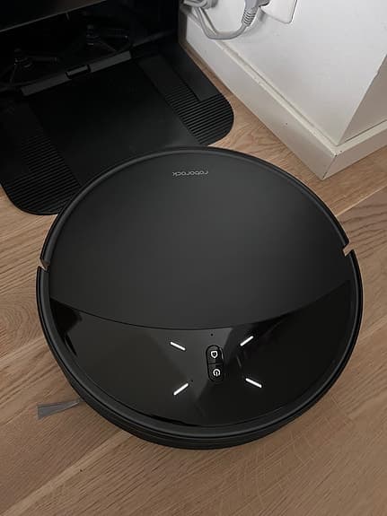 Roborock Saros 10R robotdammsugare med mopp - köpt okt 2025