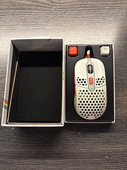 Xtrfy M42 RGB Retro Edition gamingmus – bra skick