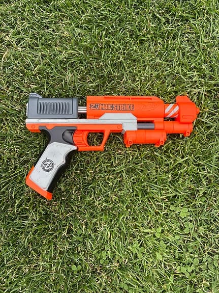 Nerf Zombie Strike leksakspistol orange
