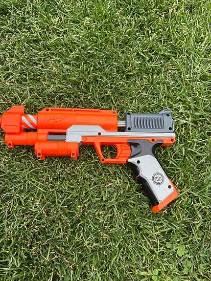 Nerf Zombie Strike leksakspistol orange