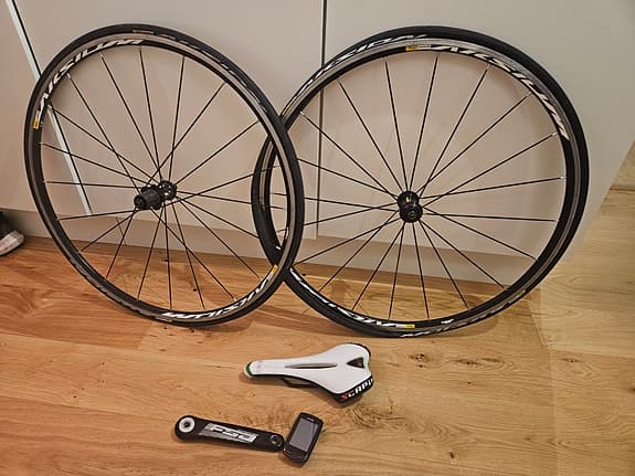 Italiensk kolfibercykel Scapin Anouk – Fulcrum Racing Zero & Wattmätare etc