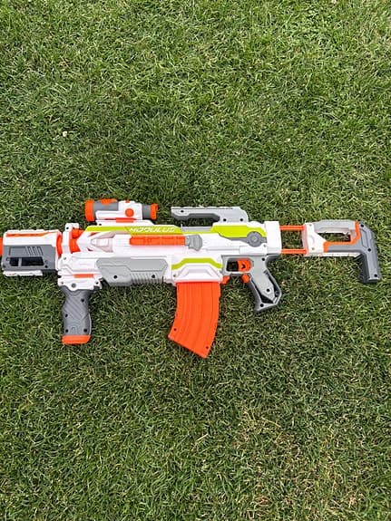 Nerf Modulus elektrisk leksaksgevär vitt/orange