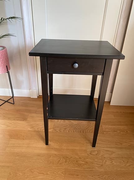 Ikea sängbord Hemnes med låda svart
