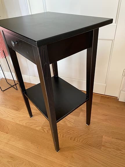 Ikea sängbord Hemnes med låda svart