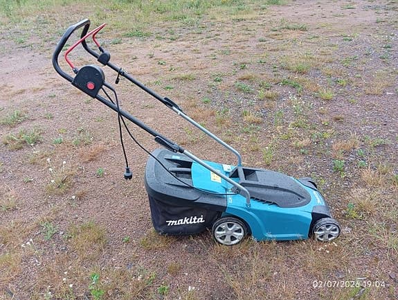 Makita elgräsklippare