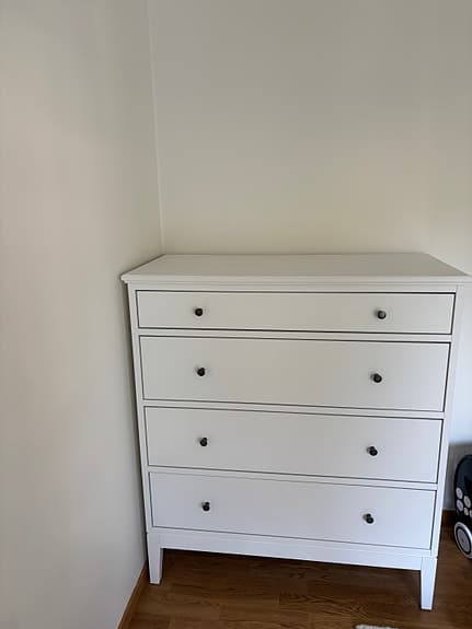 IKEA Idanäs byrå vit med 4 lådor