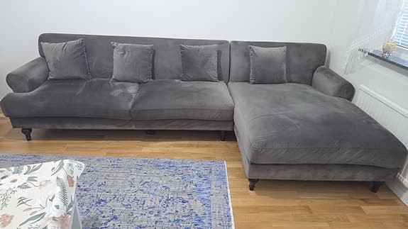 Hörnsoffa från Trademax – grå – 2900 kr