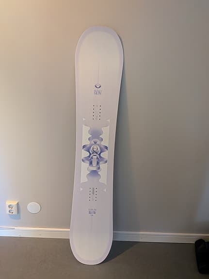 Salomon Lotus snowboard 146 cm lila