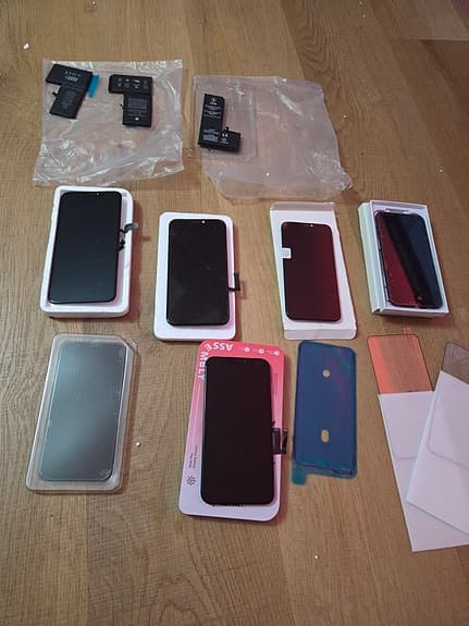 Apple övriga mobiltillbehör skärmar och batterier