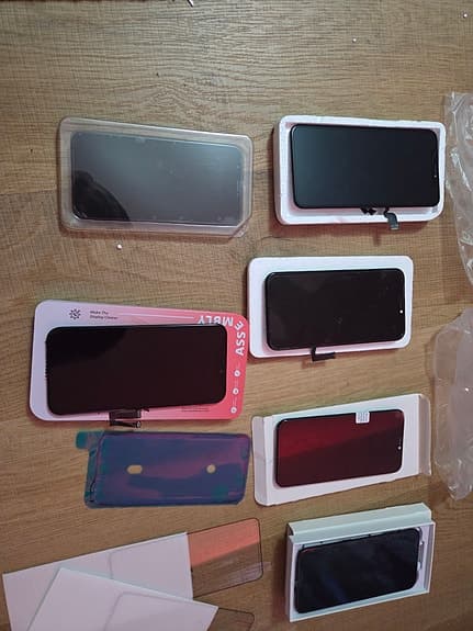 Apple övriga mobiltillbehör skärmar och batterier