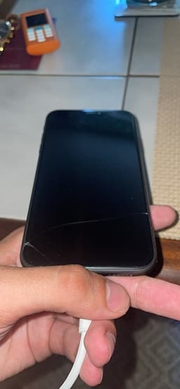Apple iPhone 11 64 GB svart