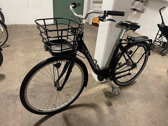Crescent stadscykel 28"  3 växlar L unisex svart