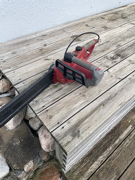 Einhell, elektrisk motorsåg röd