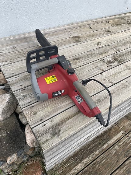 Einhell, elektrisk motorsåg röd