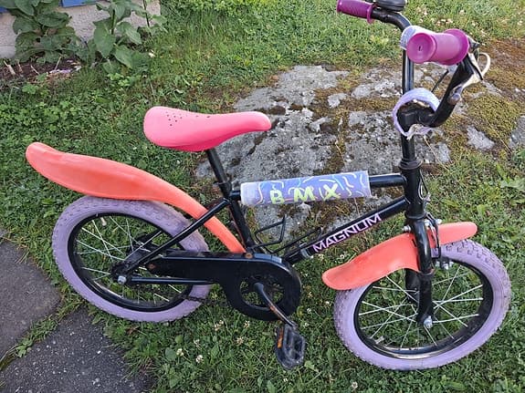 BMX cykel 16" med hand- och fotbroms
