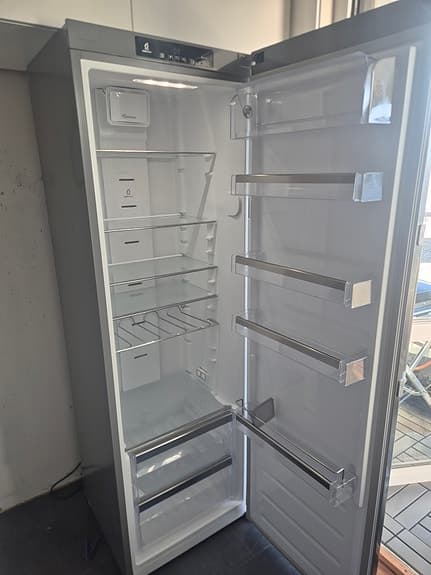 Whirlpool WME36562 X helkyl 363 L – rostfri –  fint skick