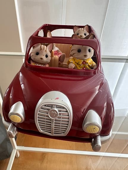 Sylvanian Families bil med figurer