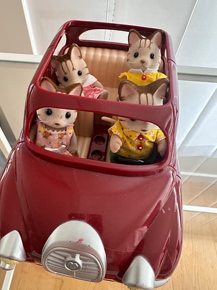 Sylvanian Families bil med figurer