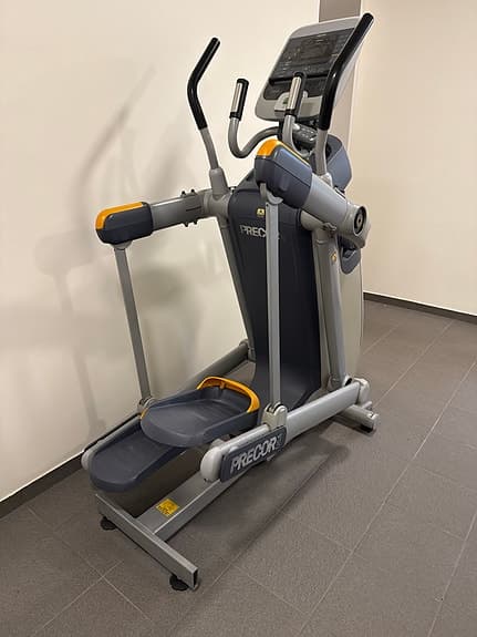 Precor crosstrainer grå 100i