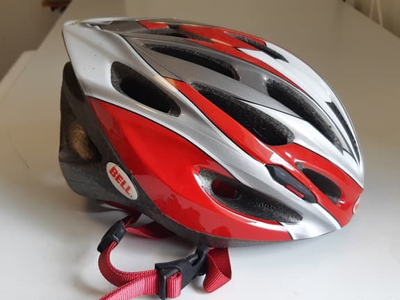 Bell Solar cykelhjälm 54–61 cm röd/vit