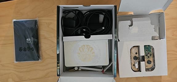 Nintendo Switch OLED The Legend of Zelda: Tears of the Kingdom konsol