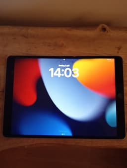 Pad Pro 10,5 tum 64GB Wi-Fi – sprucket glas men fungerar