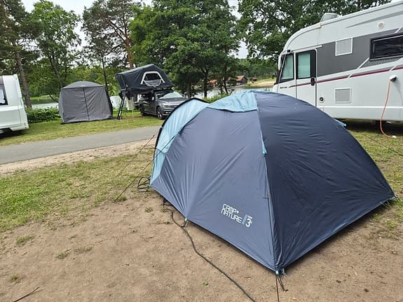 Tält 3 pers med liten förgård