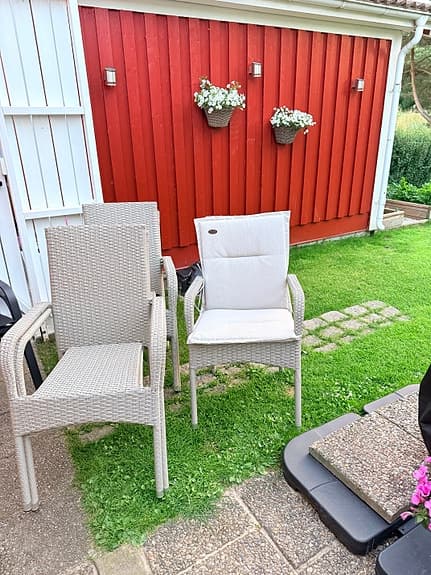 Trädgårdsstolar konstrotting med dyna beige/grå
