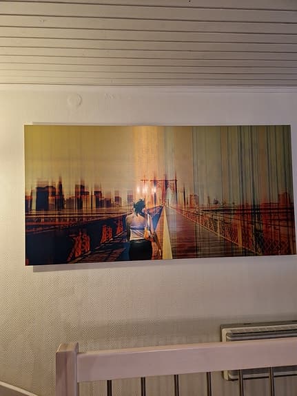 Tavla New York-bro med kvinna