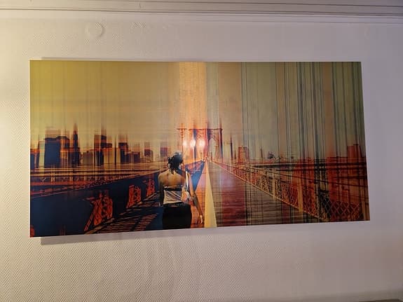 Tavla New York-bro med kvinna