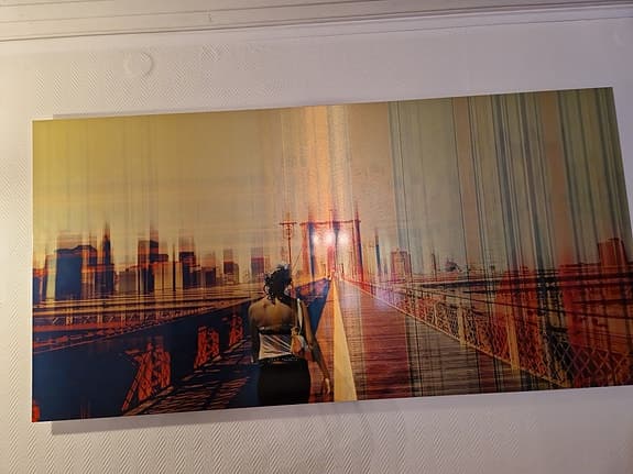 Tavla New York-bro med kvinna