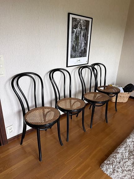 FAMEG stolar