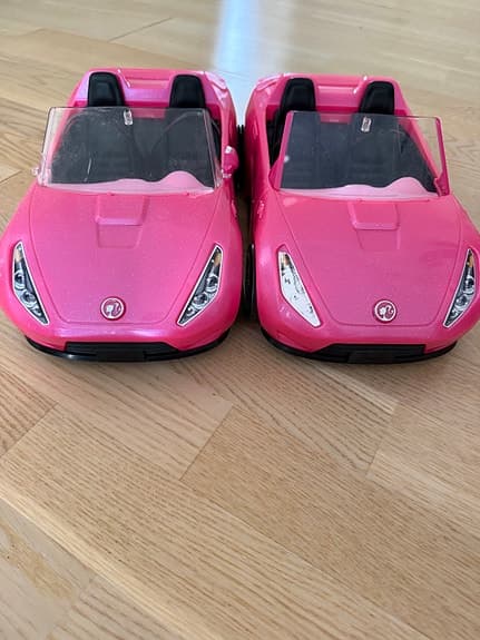 Barbie bilar och helikopter
