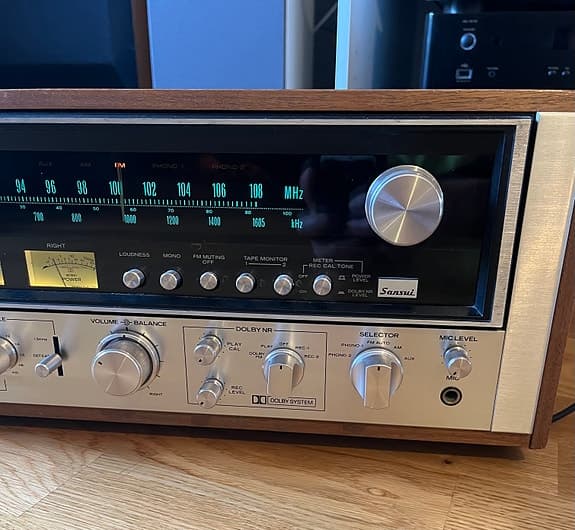 Sansui  9090DB stereo receiver träkabinett
