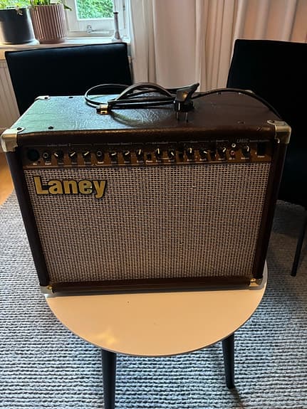 Laney LA65C 65W akustisk komboförstärkare