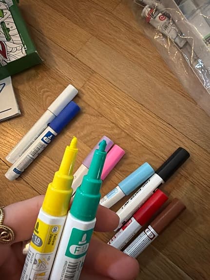 Pilot Pintor pennor i olika färger för tyg