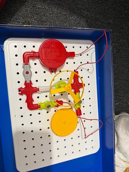 Clementoni Experiment Elektricitet