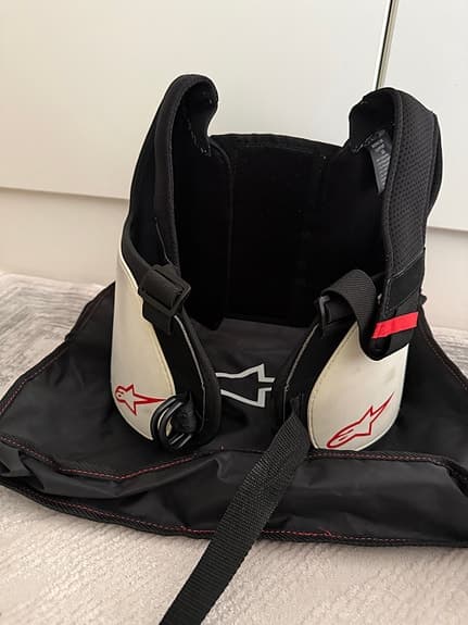 Alpinestars nackskydd svart/vitt
