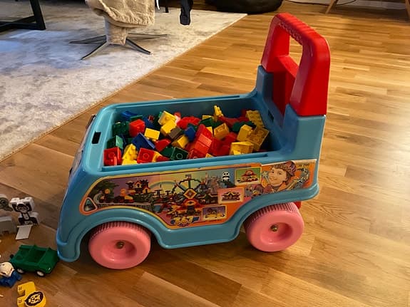 Byggklossar i vagn