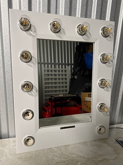 IconMirror sminkspegel med lampor vit