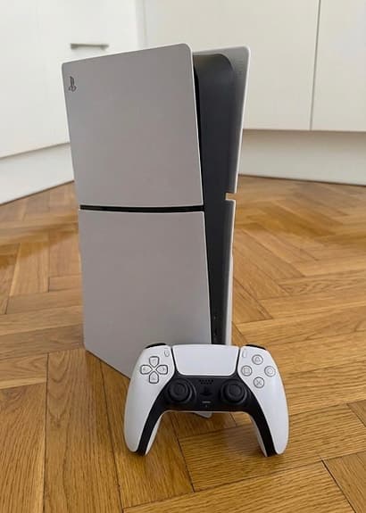 Playstation 5 Slim 1TB i mycket fint skick