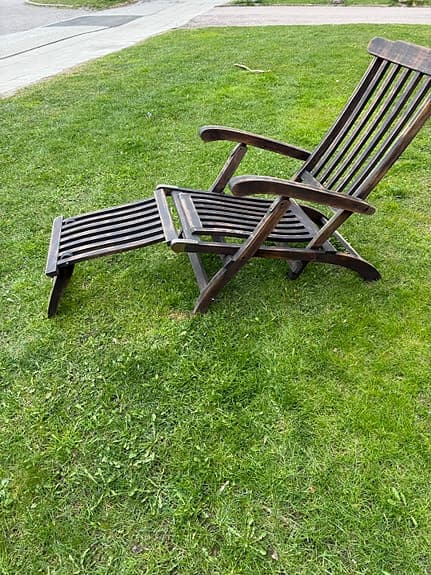 TEAK Trädgårdsstol solsäng i trä med fotstöd