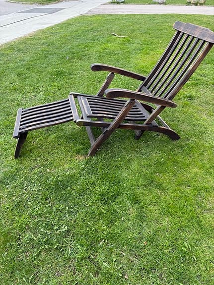 TEAK Trädgårdsstol solsäng i trä med fotstöd