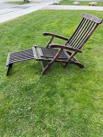 TEAK Trädgårdsstol solsäng i trä med fotstöd