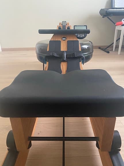 WaterRower S4 roddmaskin med vattenmotstånd