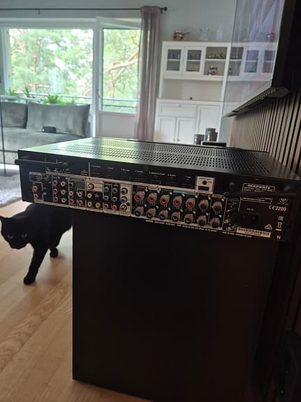 Marantz NR1605 svart hemmabioreceiver