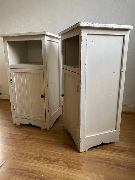 Sängbord x2